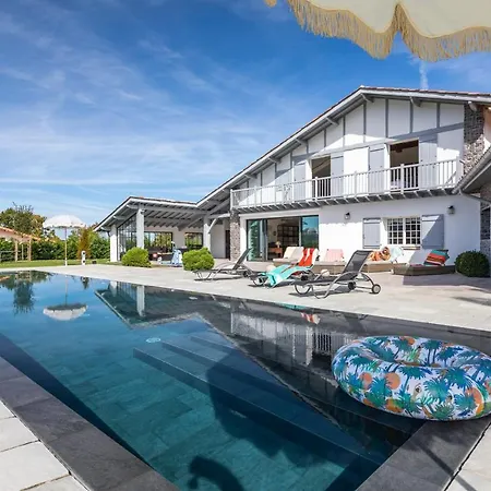 Villa Villa Bailara- The Basque Elegance To Spend Dreamy Family Holidays !