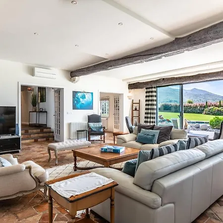 Villa Bailara- The Basque Elegance To Spend Dreamy Family Holidays ! Villa Ascain