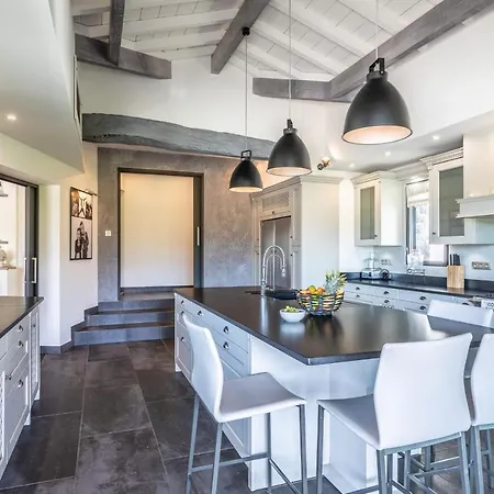 Villa Bailara- The Basque Elegance To Spend Dreamy Family Holidays ! * Ascain