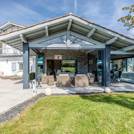Villa Villa Bailara- The Basque Elegance To Spend Dreamy Family Holidays ! Ascain