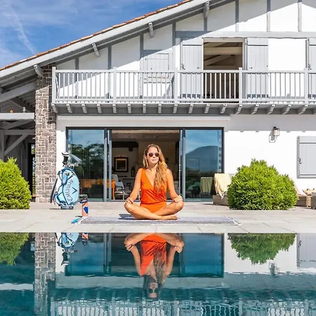 Villa Villa Bailara- The Basque Elegance To Spend Dreamy Family Holidays ! Ascain