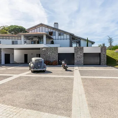 Villa Bailara- The Basque Elegance To Spend Dreamy Family Holidays !